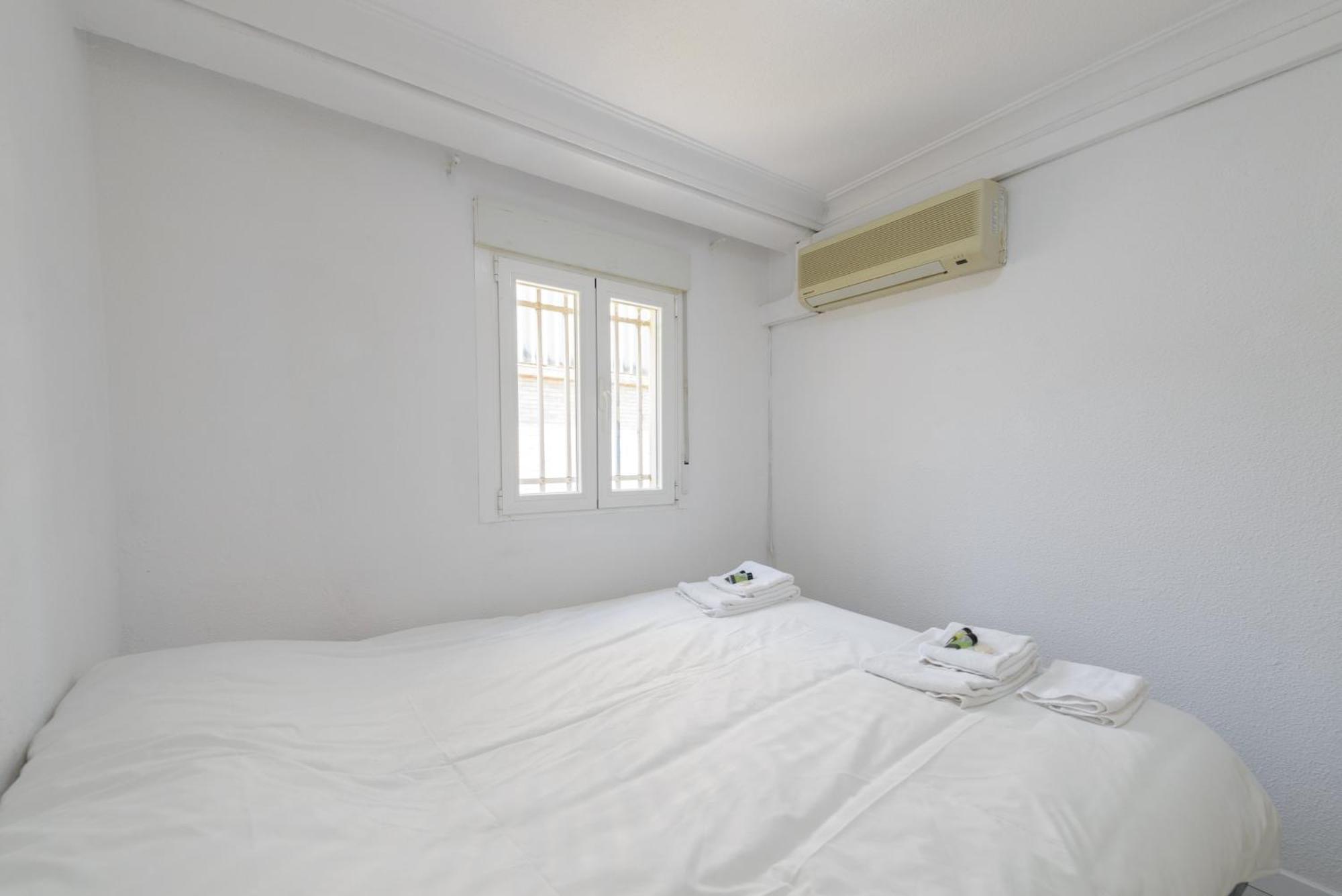 Sabadell Calle, Casa Familiar De 3 Dormitorios Con Terraza Junto Metro Fuencarral Madrid Exterior foto